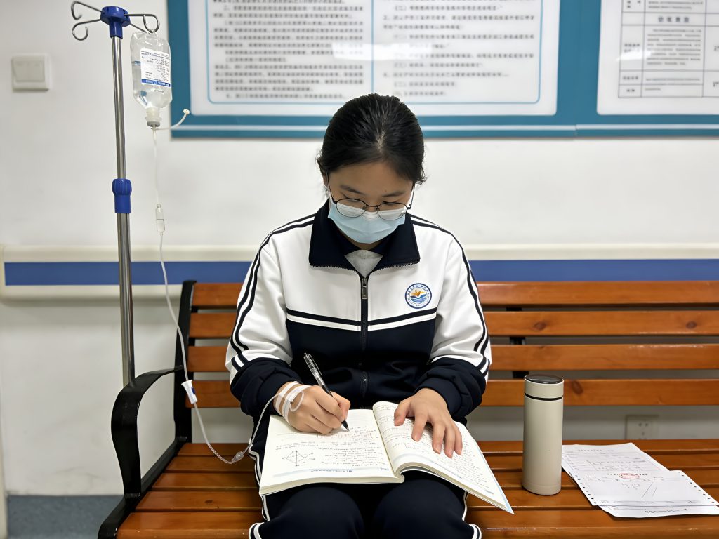 情绪激动竟致气胸？从物理学看懂“肺破”真相，家长必知